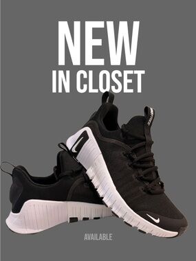 Nike Black and White Flexible Training Sneakers